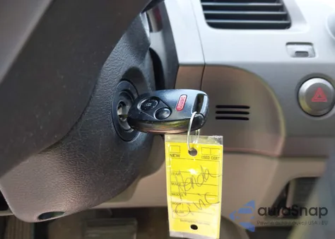 2009 Honda Civic Lx из США, поврежденный, VIN 1HGFA165X9L025971